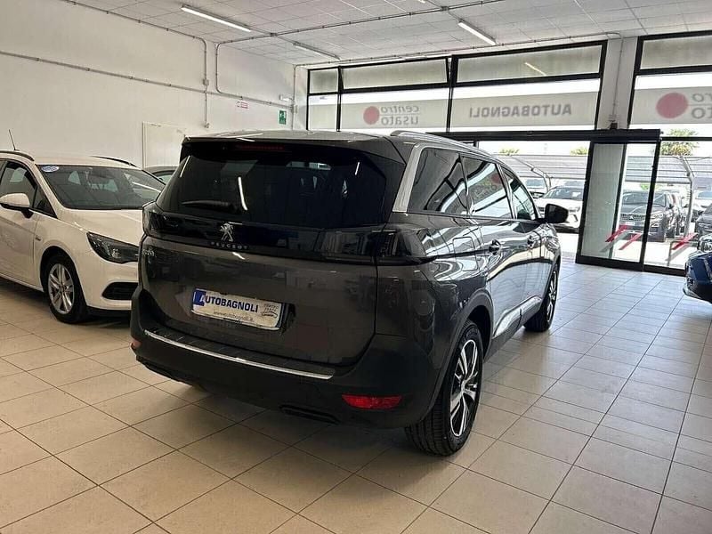 Occasion Peugeot 5008 Allure 131 ch (96 kW) 2024 Gris Monospace