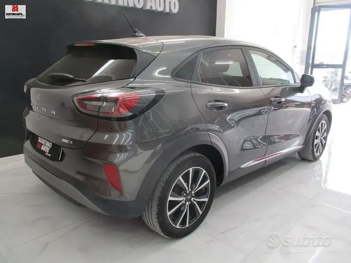 Usata Ford Puma Titanium 125 CV (91 kW) 2022 Grigio SUV