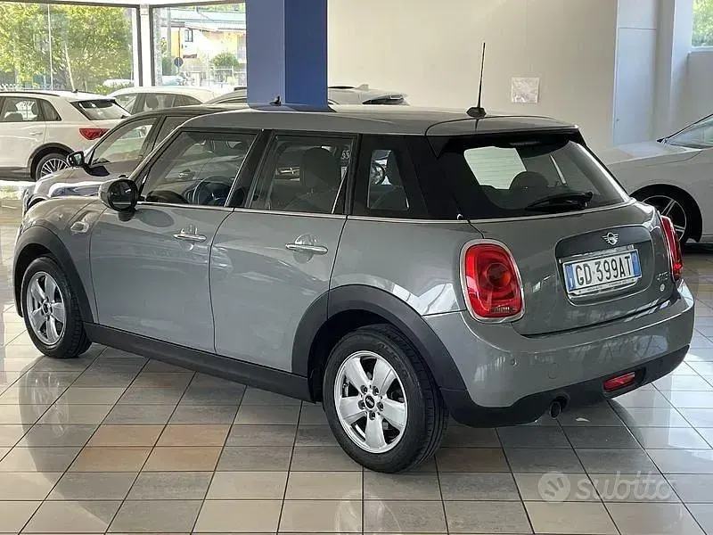 Usata Mini ONE 75 CV (55 kW) 2020 Other Utilitaria