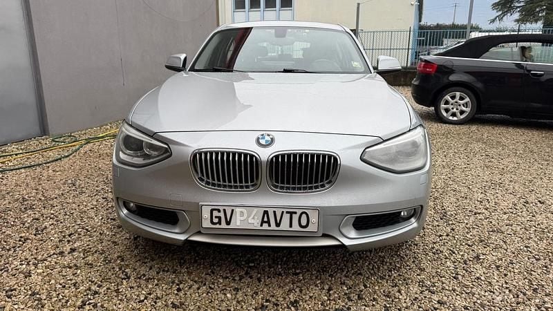 Usata BMW 118 143 CV (105 kW) 2012 Argento Utilitaria