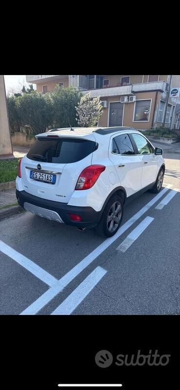 Usata Opel Mokka 140 CV (102 kW) 2013 Bianco SUV