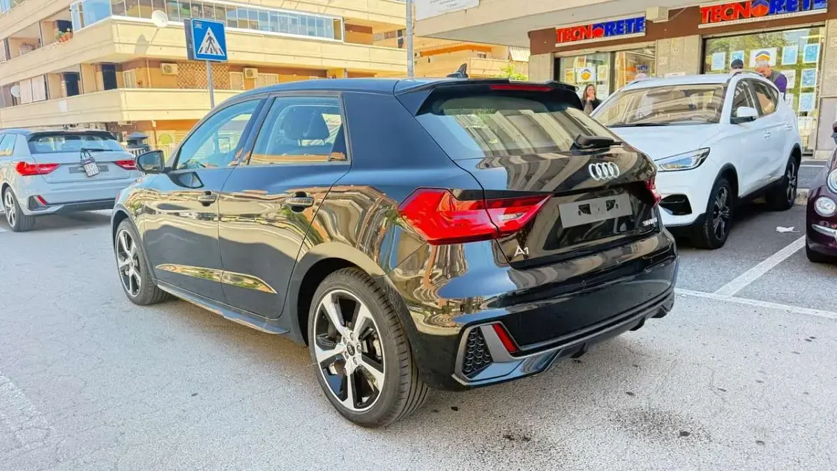 Nuova Audi A1 S-Line 116 CV (85 kW) 2026 Nero SUV