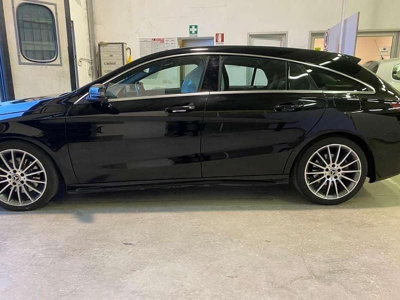 Usata Mercedes CLA220 Shooting Brake Premium 177 CV (130 kW) 2017 Nero Station wagon