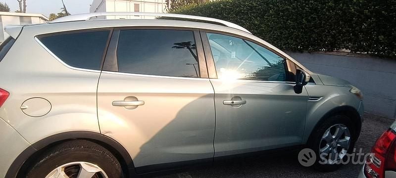 Usata Ford Kuga Titanium 136 CV (100 kW) 2009 Grigio SUV