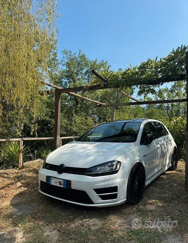 Usata VW Golf VII 300 CV (220 kW) 2016 Berlina