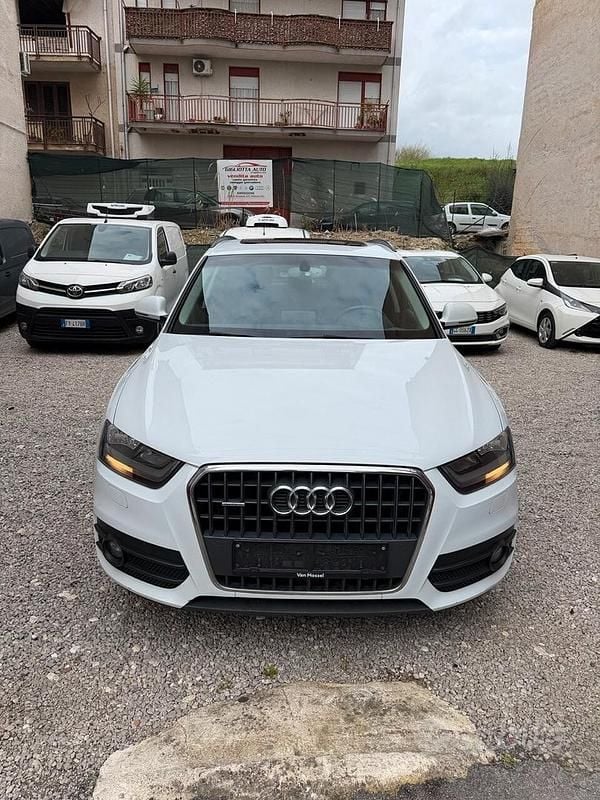 Usata Audi Q3 Advanced Plus 140 CV (102 kW) 2014 Bianco SUV