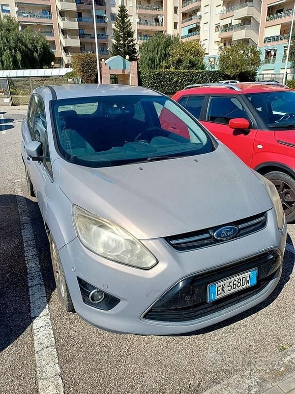 Usata Ford Grand C-Max Titanium 2011 Grigio Monovolume