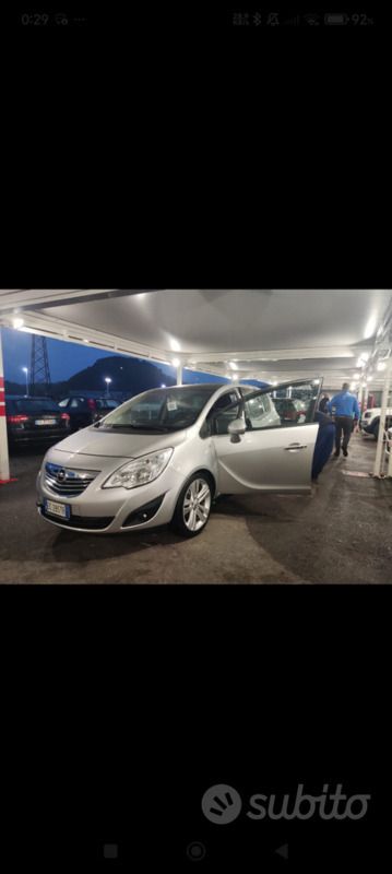 Usata Opel Meriva 140 CV (102 kW) 2010 Grigio Monovolume