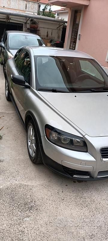 Usata Volvo C30 109 CV (80 kW) 2008 Grigio Utilitaria