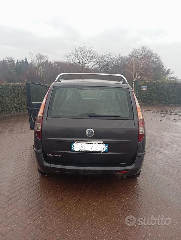 Usata Fiat Ulysse 128 CV (94 kW) 2005 Monovolume