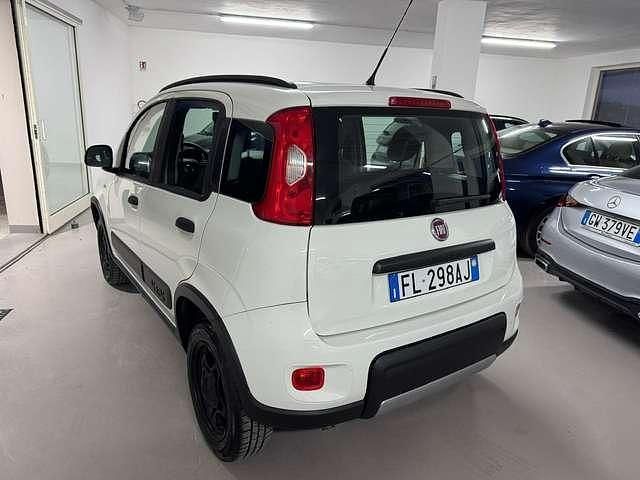 Usata Fiat Panda 4x4 S 86 CV (63 kW) 2017 Bianco Utilitaria