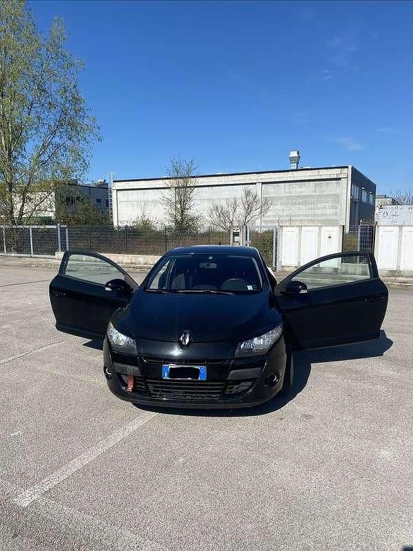 Occasion Renault Mégane Coupé Dynamique 110 PK (80 kW) 2011 Coupé