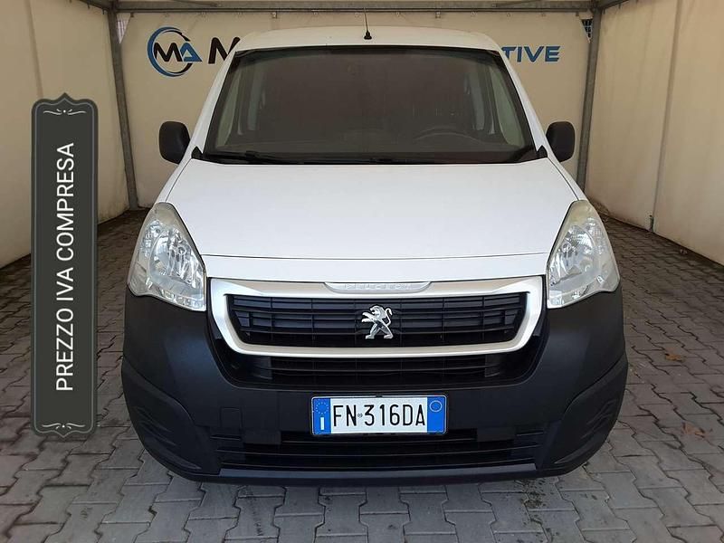 Bianco Usata 2018 Peugeot Partner Monovolume | 9900 € (Cara) - Immagine 1/4