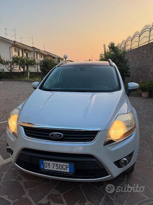 Usata Ford Kuga 140 CV (102 kW) 2009 Bianco SUV