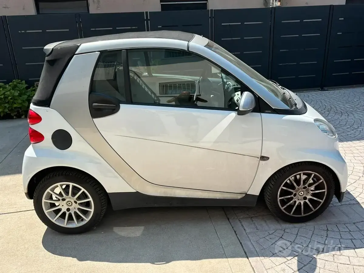 Usata Smart ForTwo Cabrio 71 CV (52 kW) 2010 Bianco Cabrio