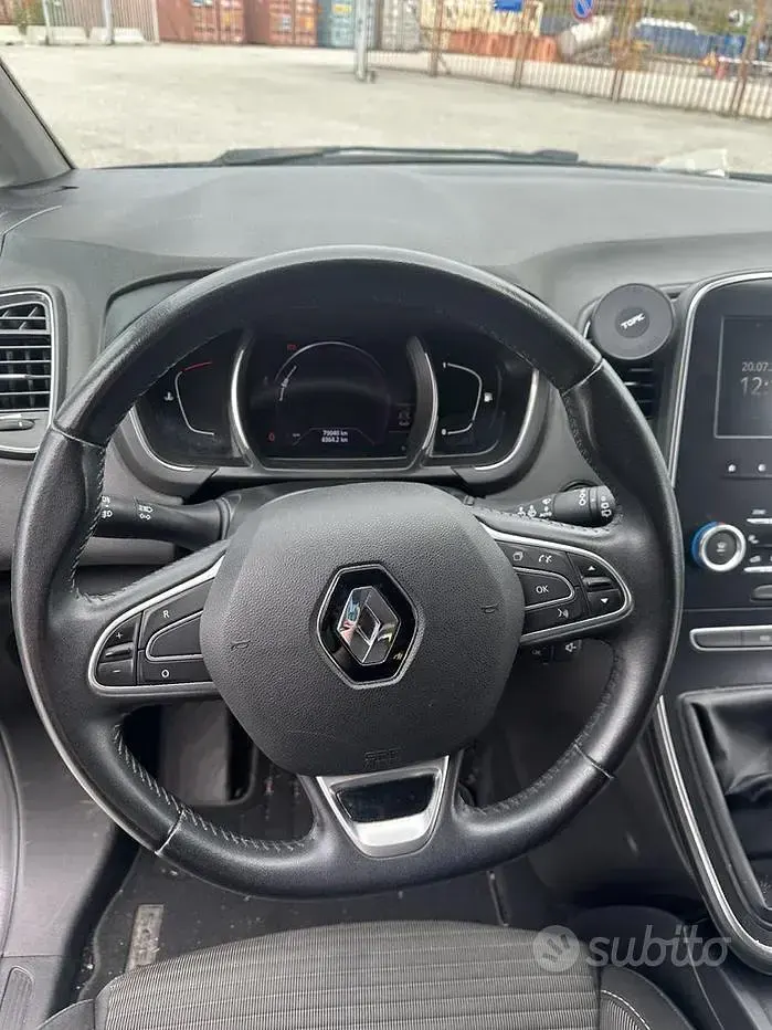 Usata Renault Grand Scénic IV 110 CV (80 kW) 2018 Nero Monovolume