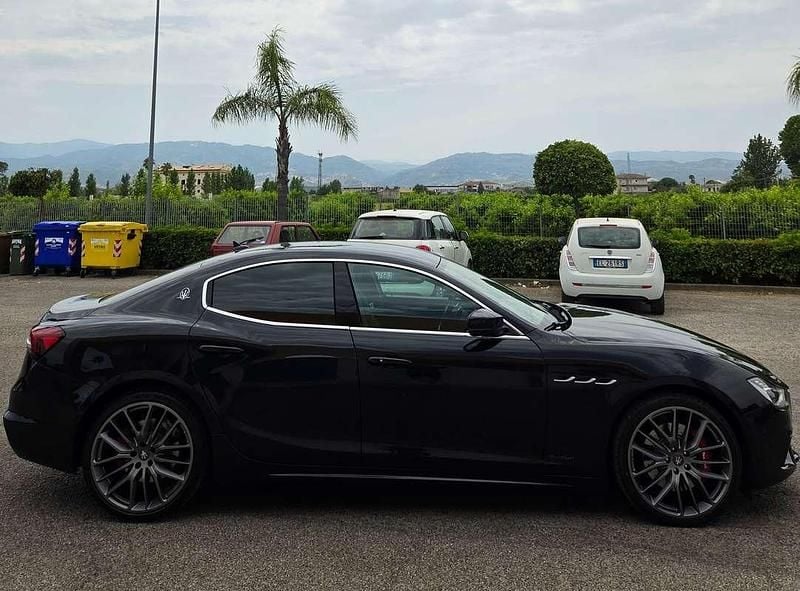 Usata Maserati Ghibli 430 CV (316 kW) 2018 Nero Berlina