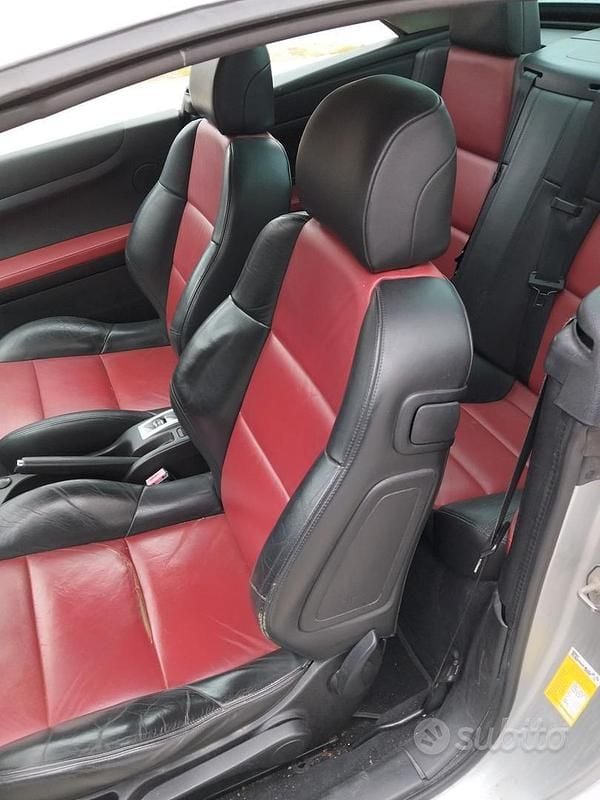 Begagnad Peugeot 307 CC 109 HK (80 kW) 2004 Cab