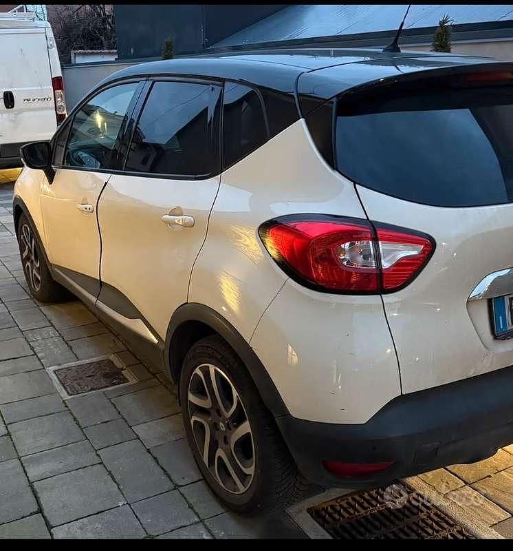 Usata Renault Captur 90 CV (66 kW) 2014 SUV