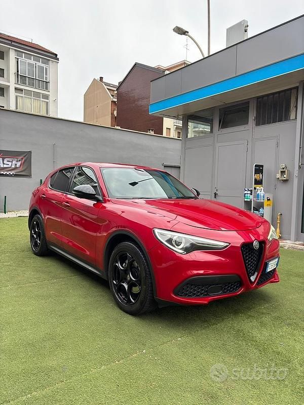 Usata Alfa Romeo Stelvio 160 CV (117 kW) 2019 Rosso SUV