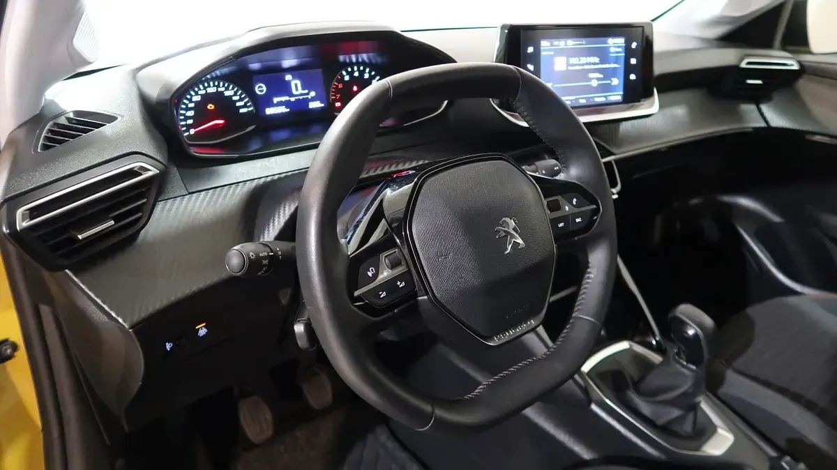 Usata Peugeot 208 Active 75 CV (55 kW) 2023 Giallo Utilitaria