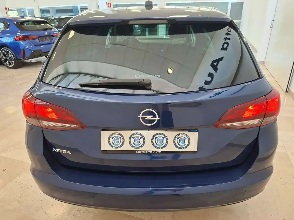 Usata Opel Astra Business 122 CV (89 kW) 2021 Blu/azzurro Station wagon