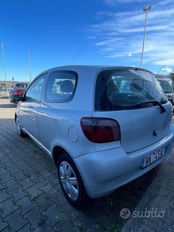 Usata Toyota Yaris Sol 2000 Grigio Utilitaria