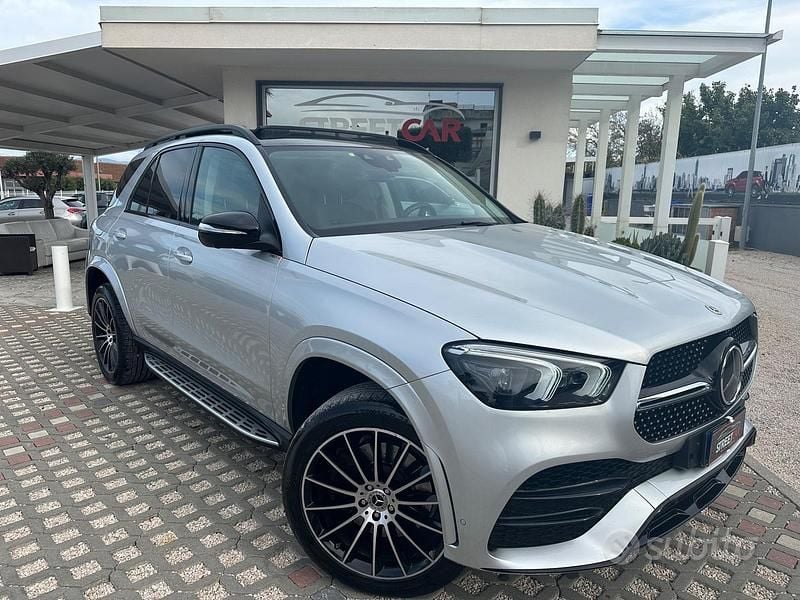 Grigio Usata 2021 Mercedes GLE300 Premium SUV | 48.999 € (Buon prezzo) - Immagine 1/4