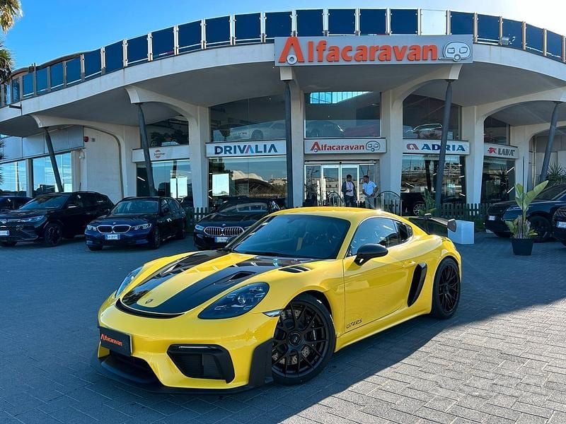 Giallo Usata 2024 Porsche 718 Cayman GT4 Coupé | 175.900 € (Buon prezzo) - Immagine 1/4