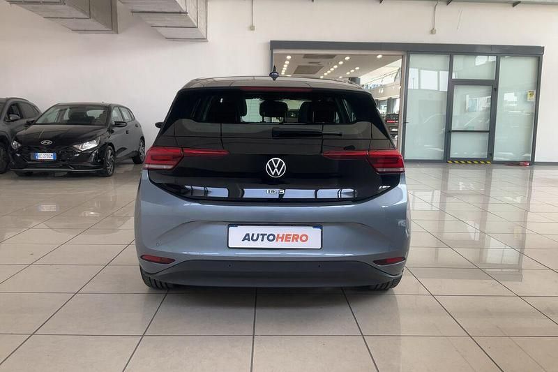 Usado VW ID.3 Pure 110 kW (150 CV) 2021 Gris Utilitario