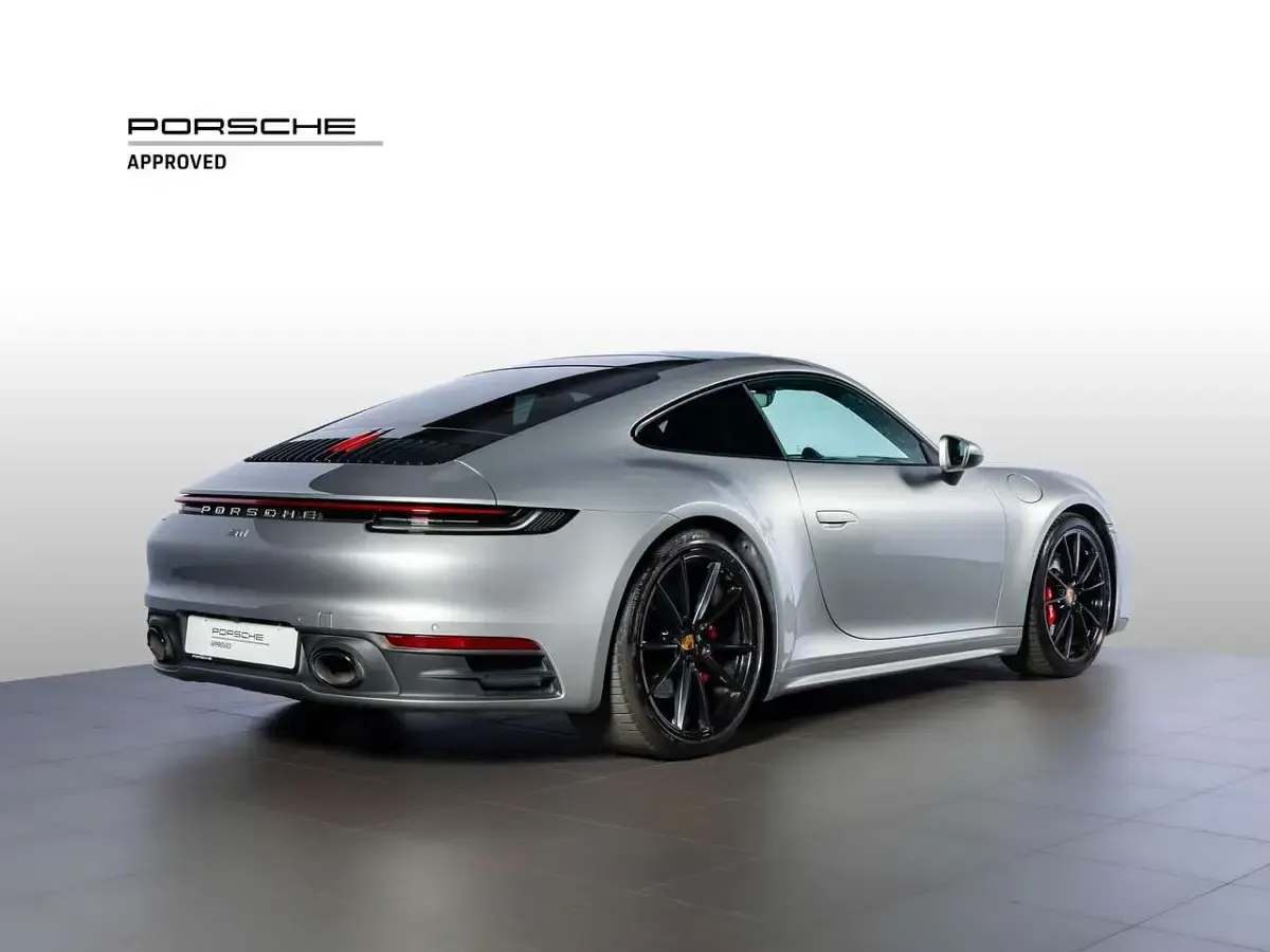Usata Porsche 911 Carrera S 450 CV (330 kW) 2019 Argento gt metallizzato Coupé