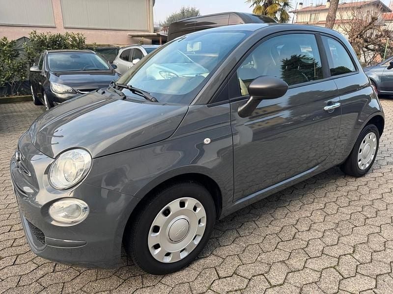 Grigio Usata 2022 Fiat 500 Tre volumi | 9990 € (Ottimo prezzo) - Immagine 1/4