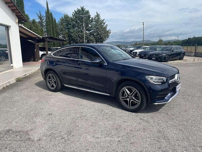 Usado Mercedes GLC450 Premium 194 CV (142 kW) 2022 Azul Coupe