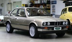 Usata BMW 318 102 CV (75 kW) 1987 Beige Berlina