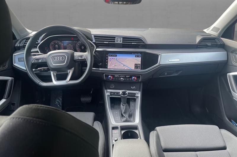 Usata Audi Q3 S-Line 150 CV (110 kW) 2024 Grigio metallizzato SUV