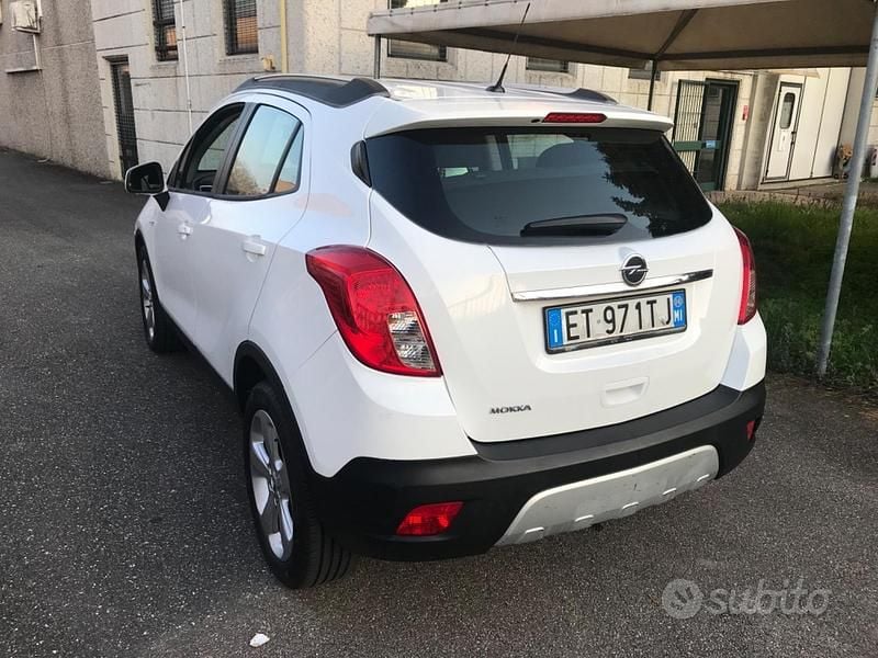 Usata Opel Mokka 116 CV (85 kW) 2014 Bianco SUV