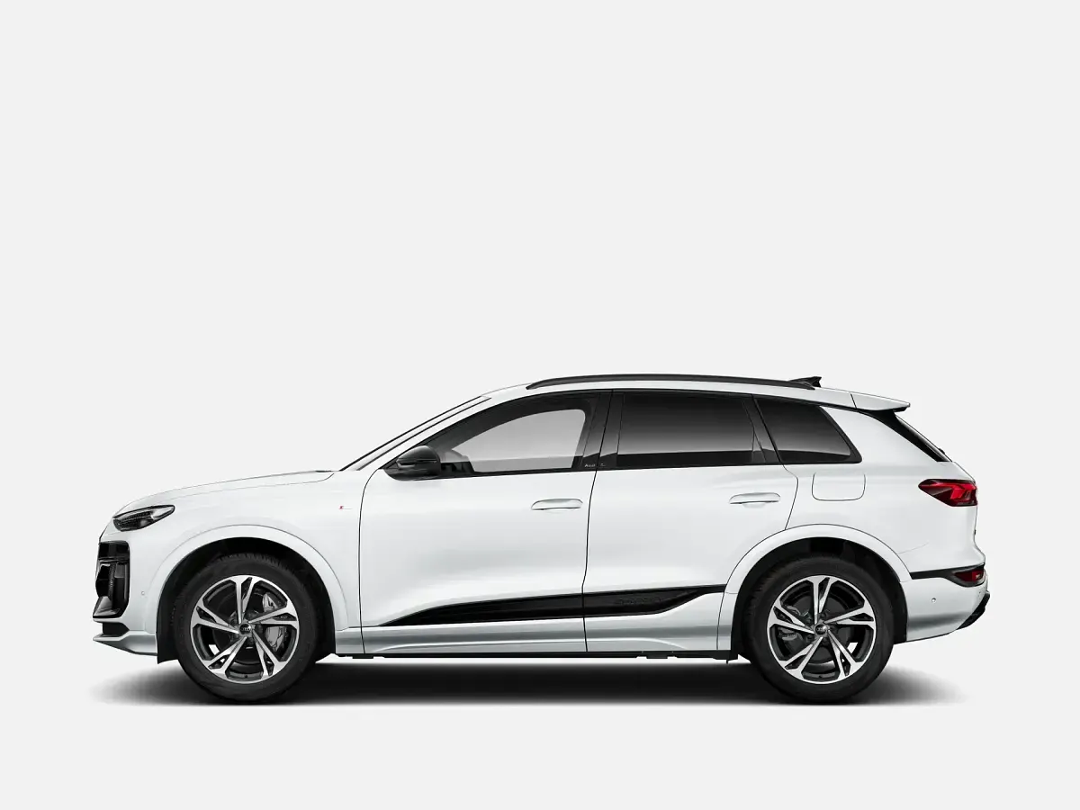 Nuova Audi Q6 e-tron S-Line 119 kW (163 CV) 2026 Bianco ghiaccio metallizzato SUV
