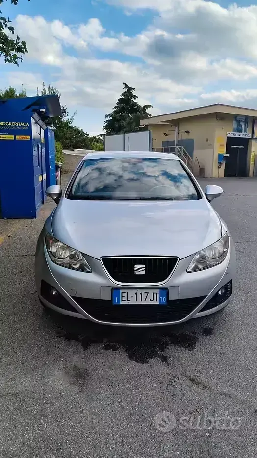Usata Seat Ibiza 69 CV (50 kW) 2011 Grigio Berlina