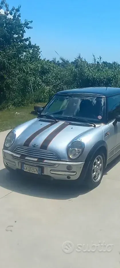 Usata Mini Cooper 116 CV (85 kW) 2004 Grigio Utilitaria