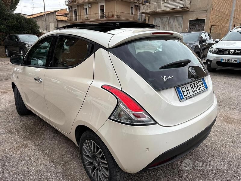 Usata Lancia Ypsilon S 86 CV (63 kW) 2011 Bianco Utilitaria