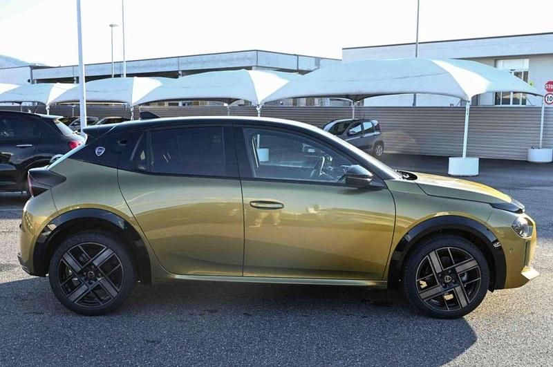 Nuova Lancia Ypsilon 101 CV (74 kW) 2025 Oro Utilitaria