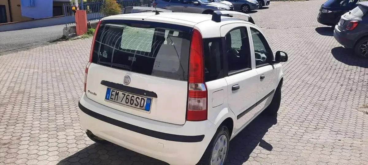 Usata Fiat Panda Dynamic 69 CV (50 kW) 2012 Bianco Utilitaria