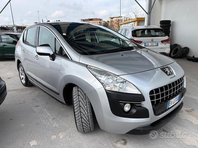 Usata Peugeot 3008 Business-Line 150 CV (110 kW) 2011 Grigio Station wagon