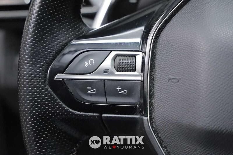 Usata Peugeot 5008 GT 180 CV (132 kW) 2020 Rosso SUV