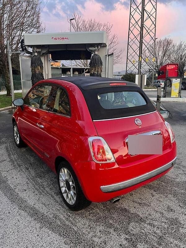 Usata Fiat 500C 69 CV (50 kW) 2011 Rosso Cabrio