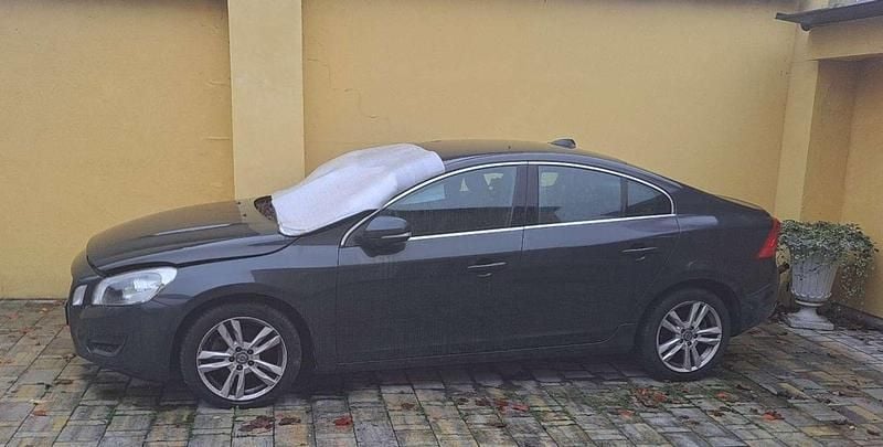 Usata Volvo S60 Business Edition 136 CV (100 kW) 2013 Grigio Berlina