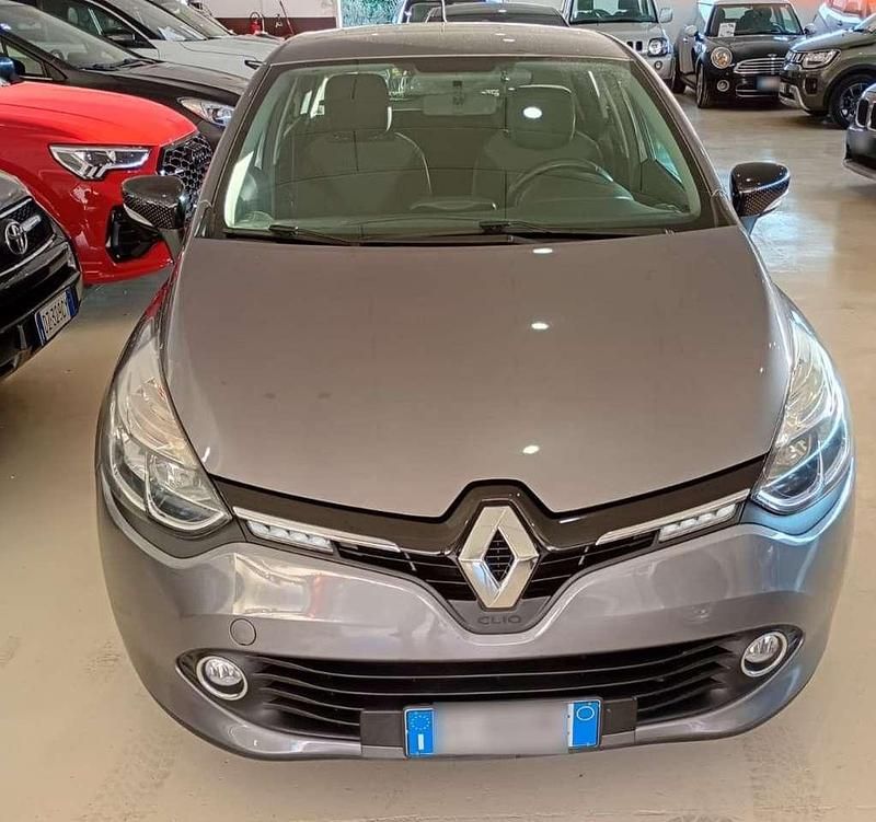 Usata Renault Clio IV 90 CV (66 kW) 2016 Grigio Berlina