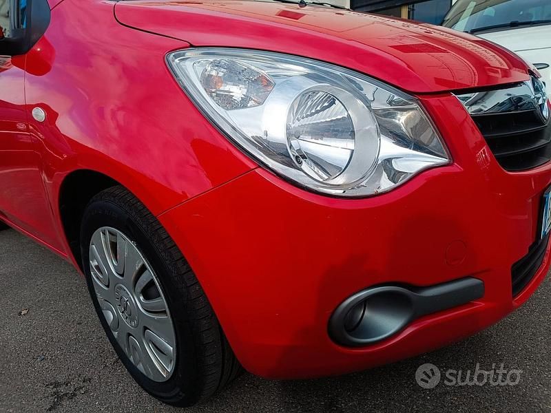 Usata Opel Agila 68 CV (50 kW) 2014 Rosso Monovolume