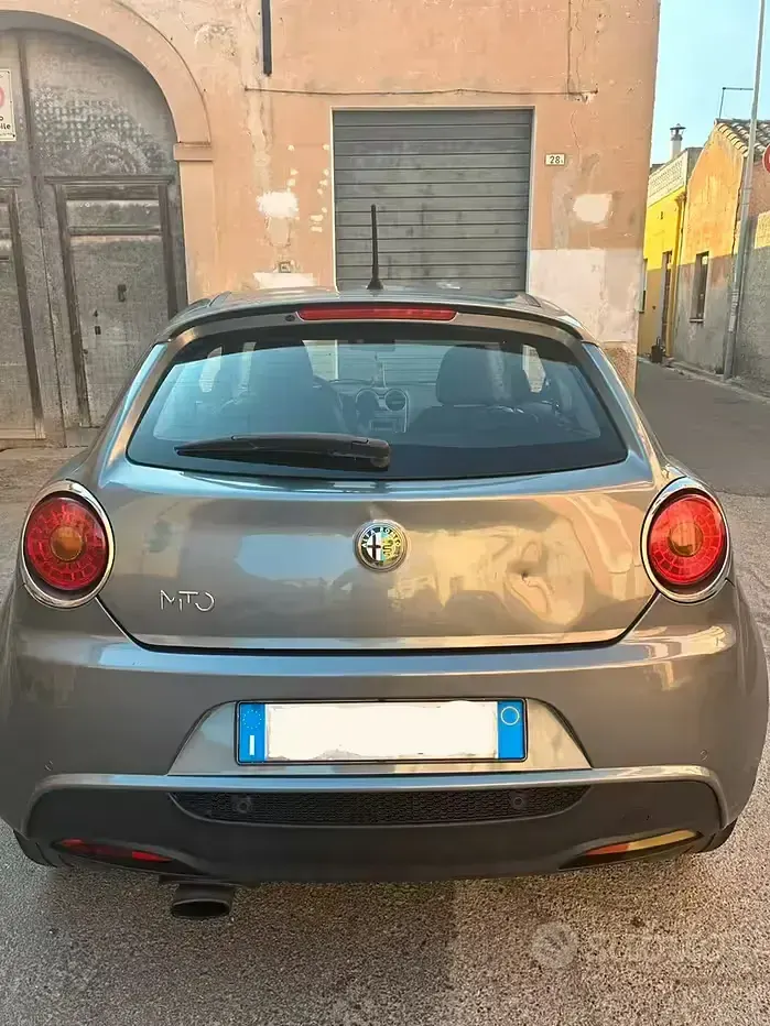 Usata Alfa Romeo MiTo 85 CV (62 kW) 2013 Grigio Utilitaria