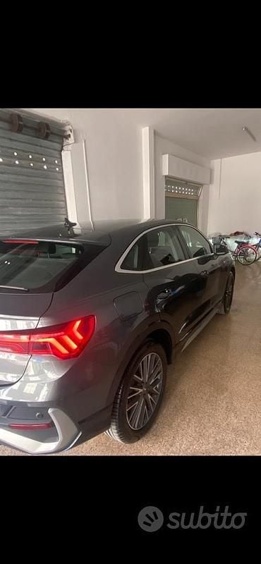 Usata Audi Q3 Sportback S-Line 150 CV (110 kW) 2020 Grigio SUV